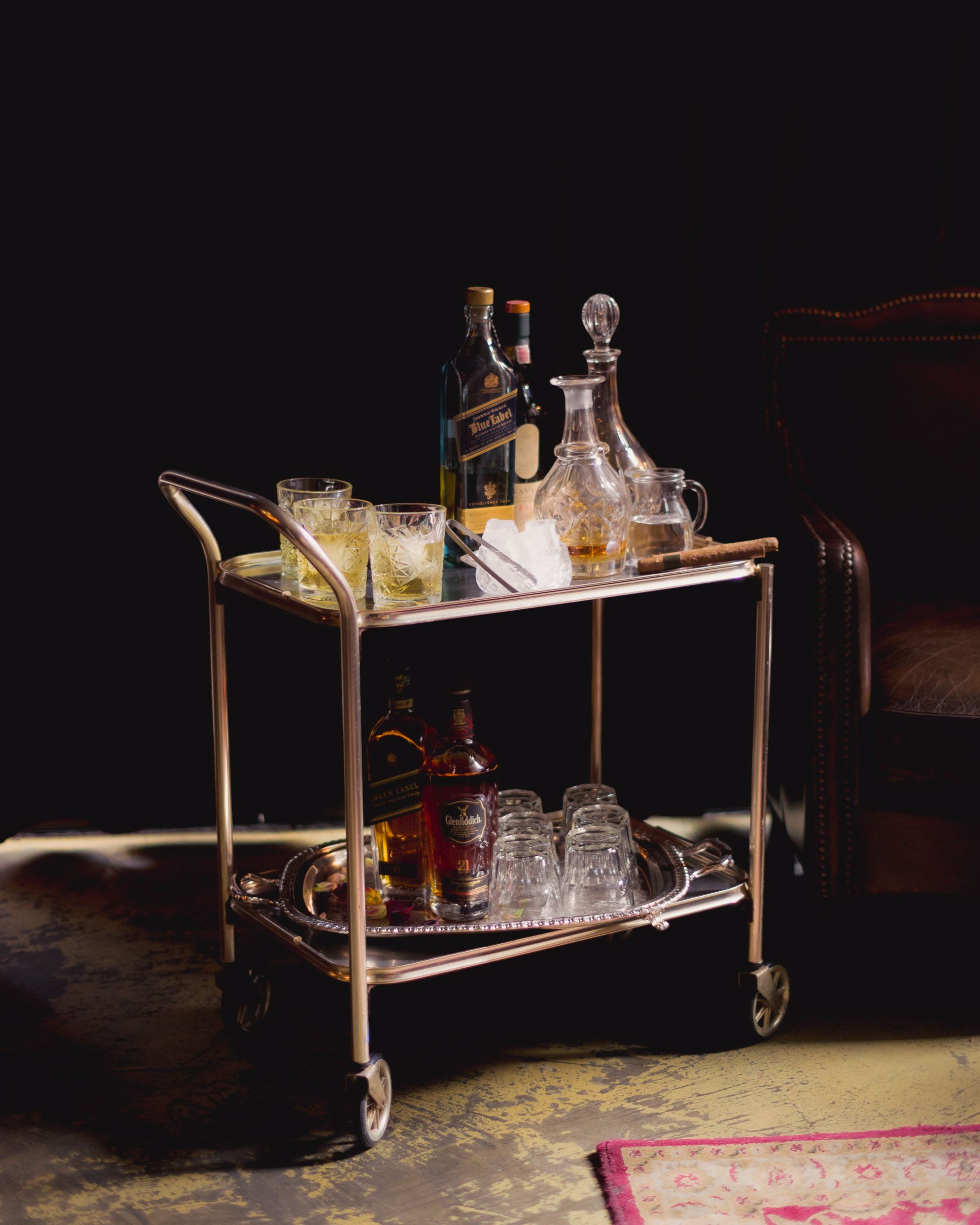 Bar Cart — Retro Revival 60s-70s