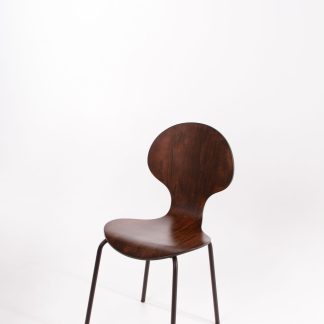 Curved Accent Chair — Biomorphic Organic Forms